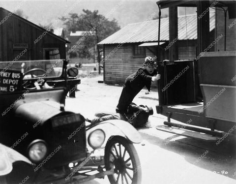 Harry Langdon silent film Heart Trouble 1705-13