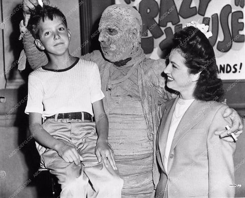 Lon Chaney Jr behind the scenes Mummy's Ghost 1711-31