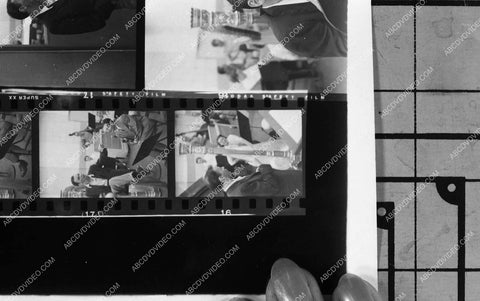 candid Victor Fleming Adela Rogers St Johns & Judy Garland on set film The Wizard of Oz 1732-22