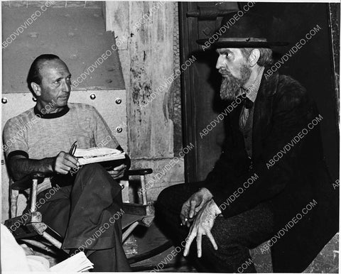 candid Michael Curtiz Raymond Massey on set film Santa Fe Trail 1732-26