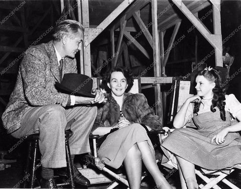 Victor Fleming Judy Garland Adele Rogers candid The Wizard of Oz 1733-06