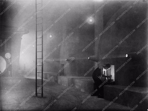 silent film Metropolis scene 1773-09