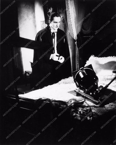 Fredric March behind the scenes Dr. Jekyll and Mr. Hyde 1774-19