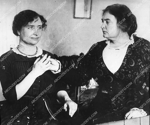 news photo Helen Keller & Annie Sullivan 1827-23