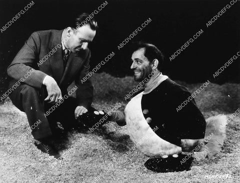 director Tod Browning Lon Chaney Sr in duck suit on set silent film West of Zanzibar 1848-03