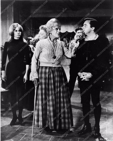 Boris Karloff in drag Robert Vaughn TV show The Girl from Uncle 1849-19