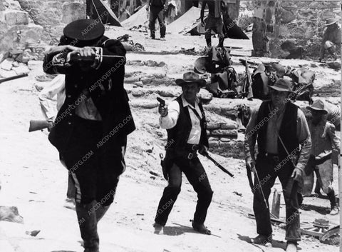 William Holden Ernest Borgnine The Wild Bunch 1853-22