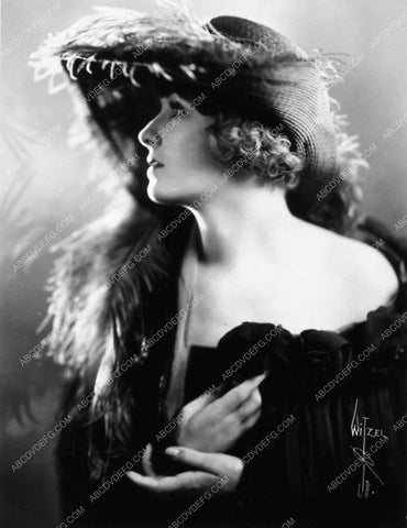 Claire Windsor profile portrait classic style photo 1857-13