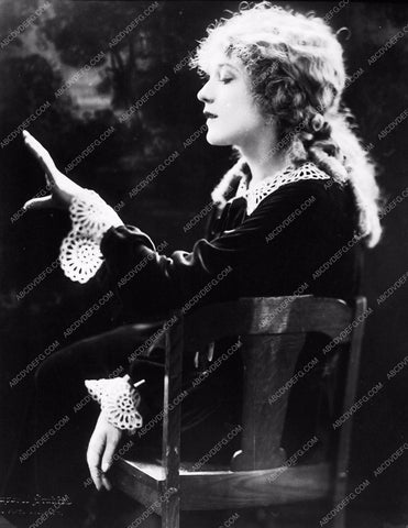 very stylish seated Mary Pickford portrait 1864-24