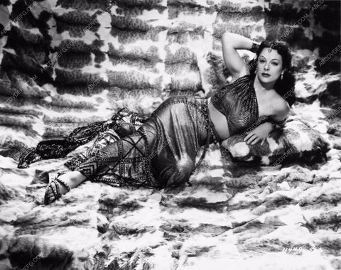 Hedy Lamarr sexy pose from Samson and Delilah 1868-06