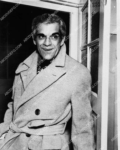 Boris Karloff coming through the door 1885-21