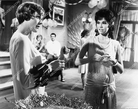 Julie Andrews Mary Tyler Moore film Thoroughly Modern Millie 1892-04