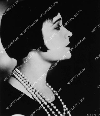 Pola Negri profile 1904-11