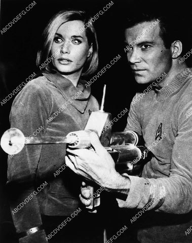 Sally Kellerman William Shatner posing w rifle phaser TV Star Trek 1905-17