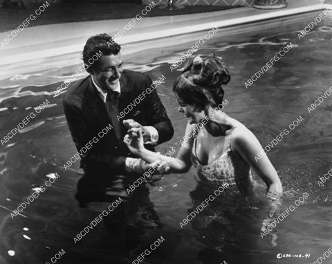 Dean Martin Ann-Margret dancing in the pool film Murderers Row 1908-33