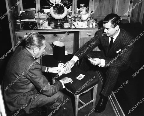 Adolphe Menjoe Clark Gable playing cards in the dressing room 1909-32