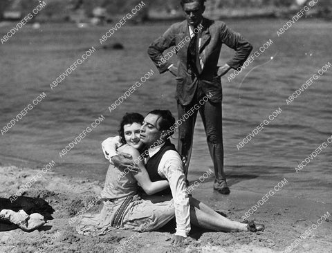 Buster Keaton Marceline Day silent film The Camerman 1915-10