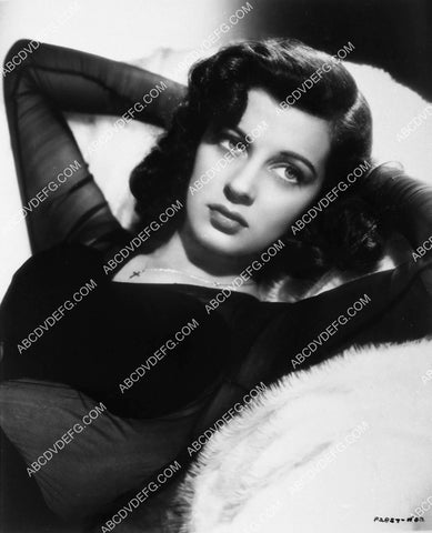 beautiful Gail Russell portrait 1939-22