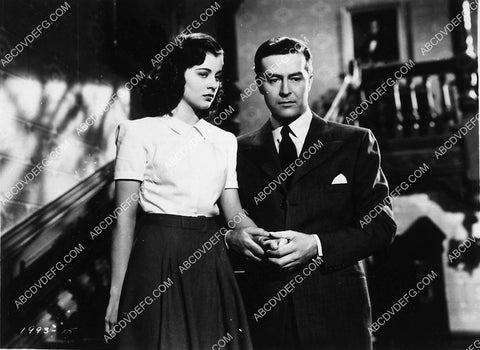 Gail Russell Ray Milland film The Uninvited 1939-24