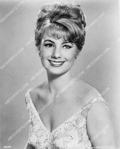 lovely Shirley Jones portrait 1960-12