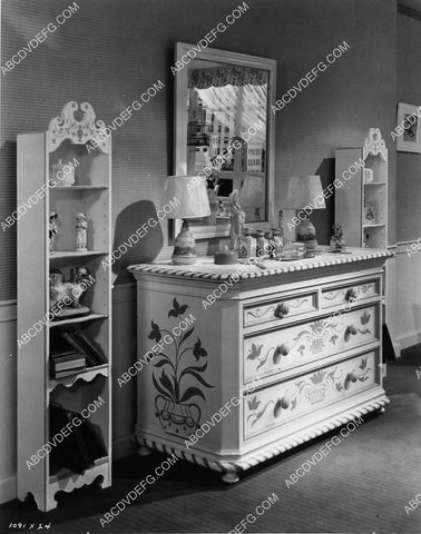 MGM Studios set still film The Women 1969-17