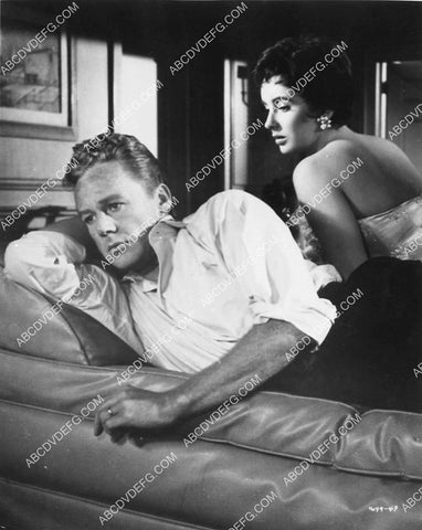 Van Johnson Elizabeth Taylor film The Last Time I Saw Paris 1974-12