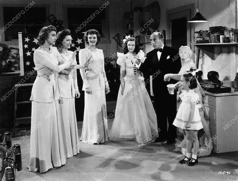 The andrews Sisters Gloria jean film What's Cookin 1854-32