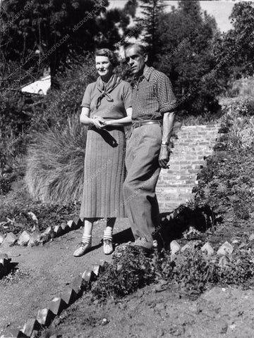 candid Hollywood Boris Karloff and wife at home in backyard 1989-11