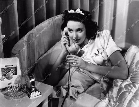 Linda Darnell in bed & on the phone film Daytime Wife 2010-13