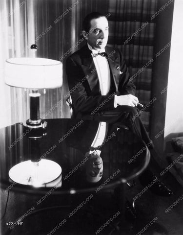 Bela Lugosi in tuxedo with cool reflection 8x10 photo 2037-34