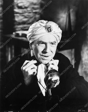 Bela Lugosi at the microphone film You'll Find Out 2041-11