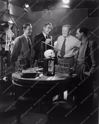 Bela Lugosi candid 2046-06