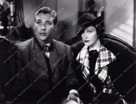Gloria Swanson Douglass Montgomery film Music in the Air 2088-30