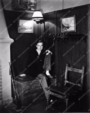 Bela Lugosi at home 2097-16