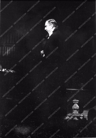 Bela Lugosi as Dracula on stage production 2100-07