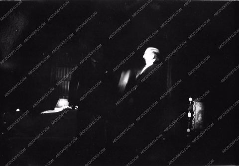 Bela Lugosi as Dracula on stage production 2100-08