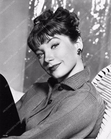 Shirley MacLaine portrait 2108-35