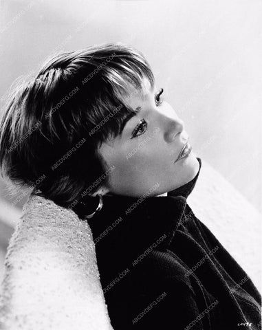 Shirley MacLaine portrait 2109-16