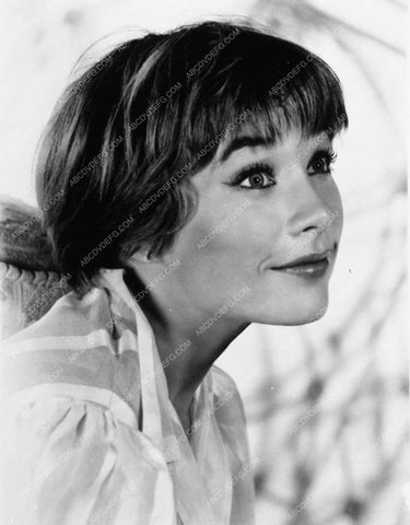 Shirley MacLaine portrait 2109-19