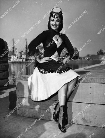 Judy Landon on set film Show Boat 2114-24