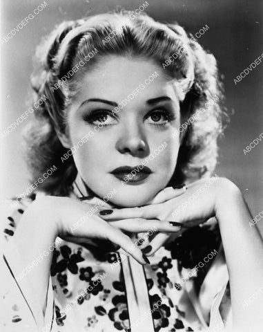 Alice Faye portrait 2120-22