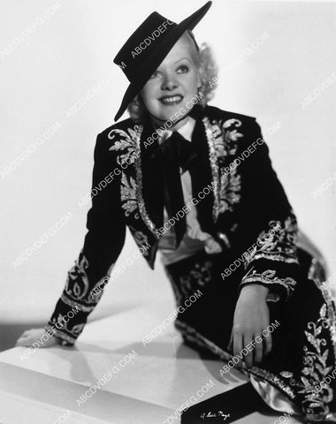 beautiful Alice Faye portrait 2122-17
