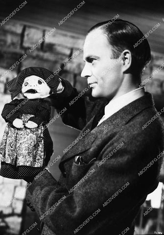 Edgar Bergen w a hand puppet film Look Who's Laughing 2132-33