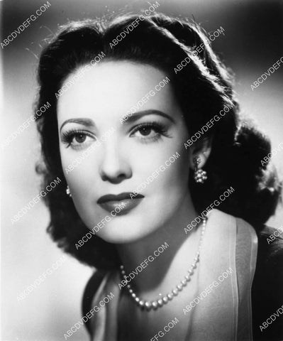 Linda Darnell portrait 2162-03