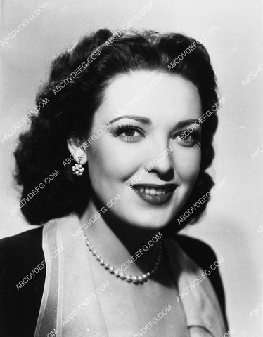 Linda Darnell portrait 2162-05