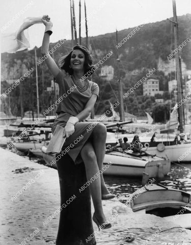 Paula Prentiss sitting on the pier 2162-12