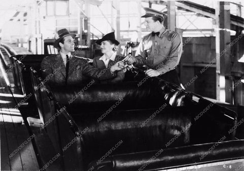 Allan Lane Joan Fontaine on rollercoaster Maid's Night Out 2188-04