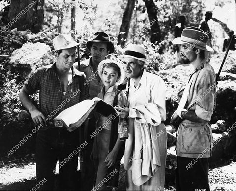 Donna Reed Cornel Wilde Christopher Lee film Beyond Mombasa 2201-67