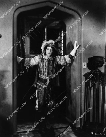 Buster Keaton in costume film Free and Easy 2237-34