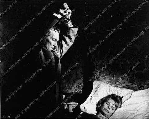 Peter Cushing The Skull film scene photo 2245-20